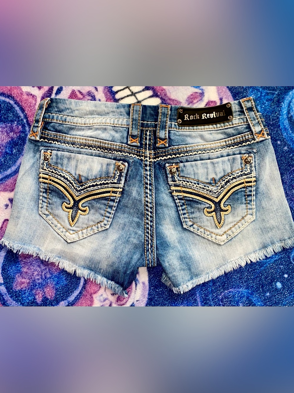 ROCK REVIVAL DONNA SHORT SHORTS 26 ACID WASHED FACTORY FRAYED EXCELLENT